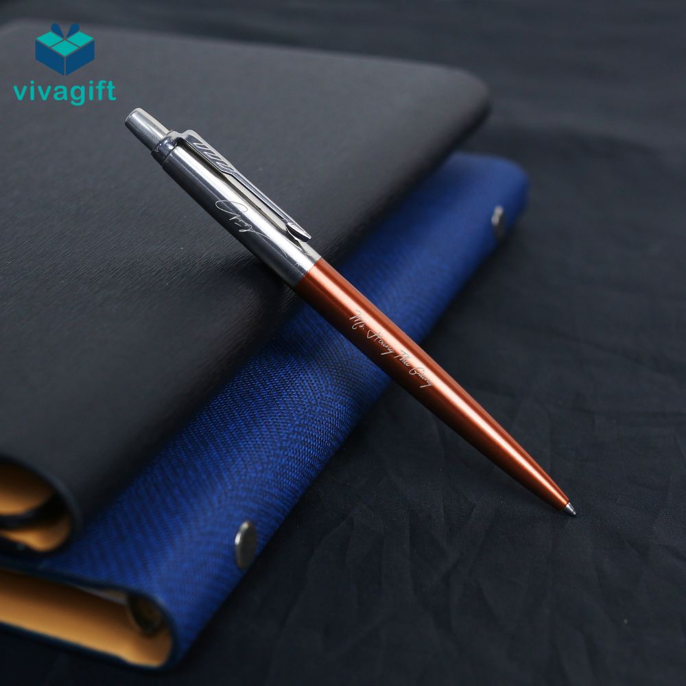 [100+] Mẫu Bút Khắc Tên, In Logo Theo Yêu Cầu | Giá Từ 18K