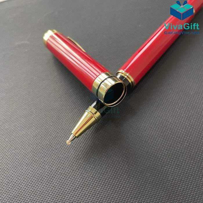 Bút Kim Loại Đậy Nắp V010 Màu Đỏ 5