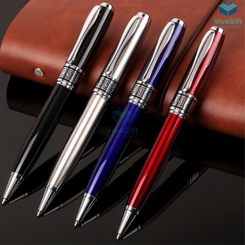 bút bi v022 khắc tên theo yêu cầu