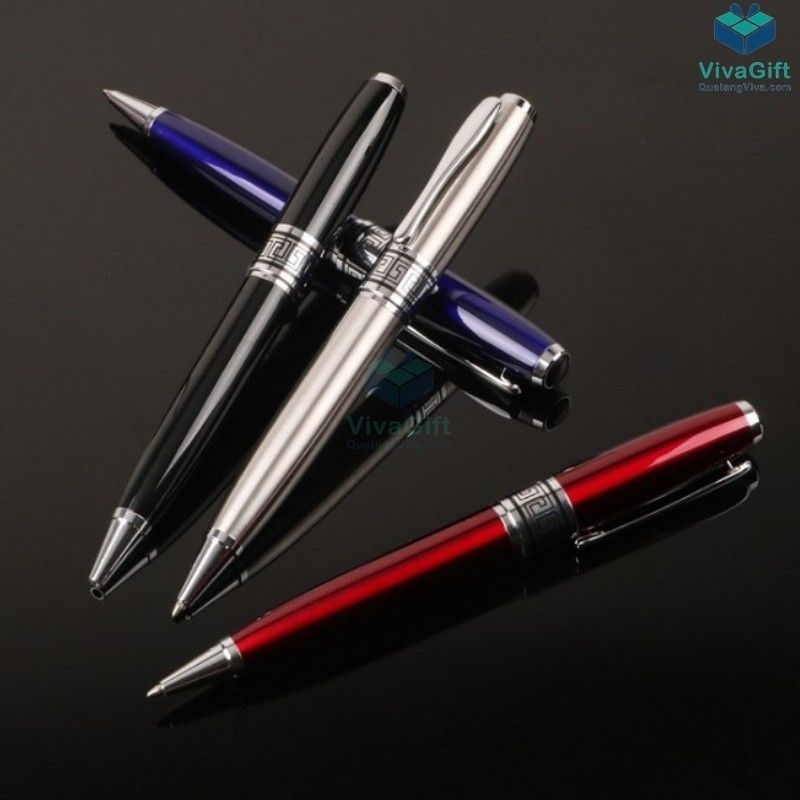 bút bi v022 khắc tên làm quà tặng doanh nghiệp