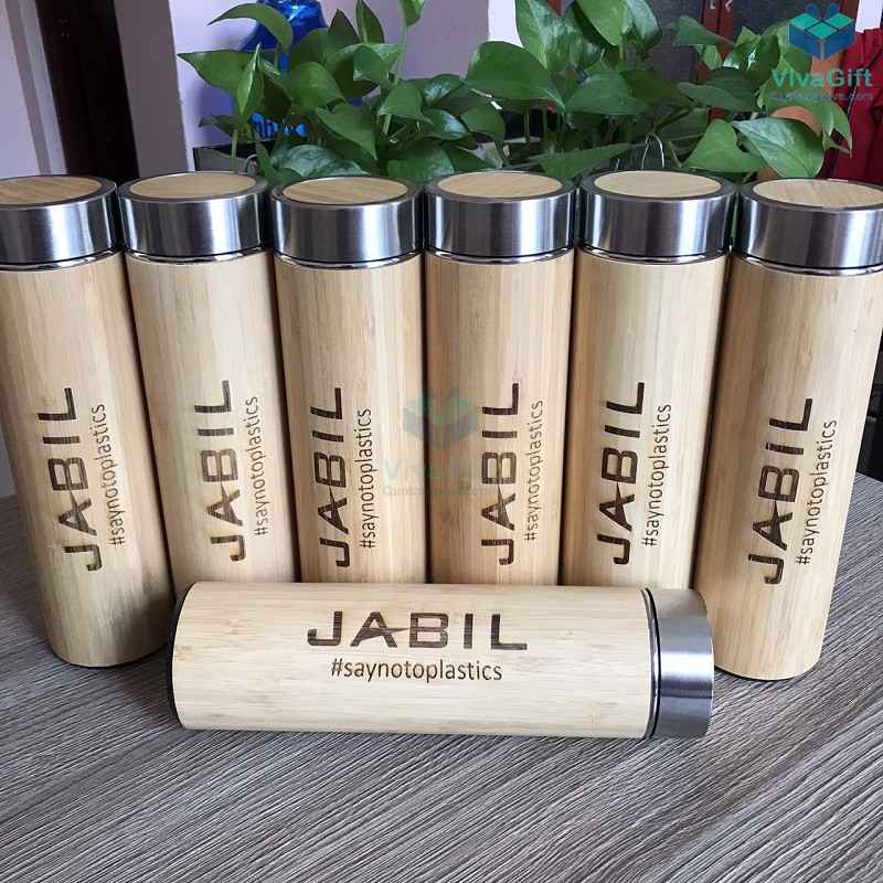 Bình giữ nhiệt vỏ tre khắc tên khắc logo theo yêu cầu làm quà tặng