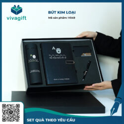 Bút Bi Kim Loại Nắp Đậy Đen V049 – Quà Tặng Viva