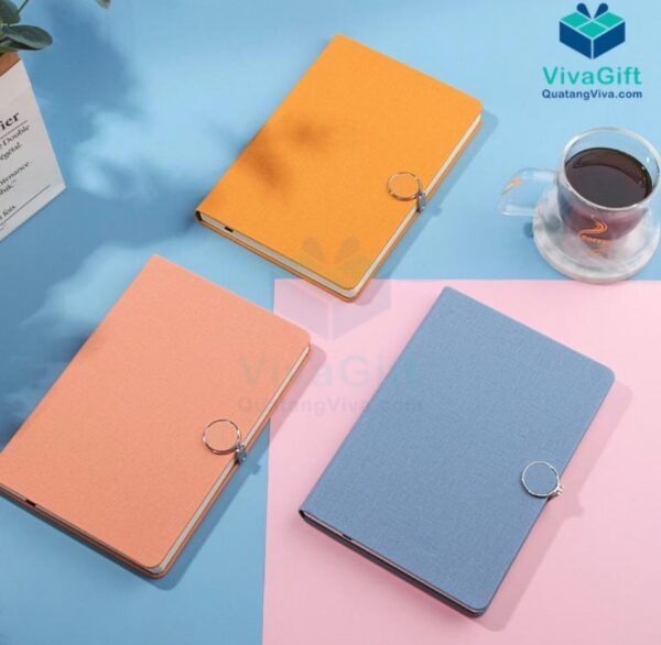 Sổ Tay Dán Gáy B047 Kèm Khoá Nam Châm Làm Quà Tặng