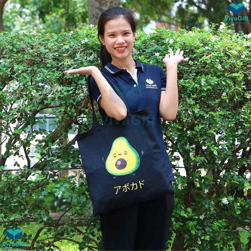 tui-tote-in-logo-theo-yeu-cau-co-tui-con-tvc04-1-5