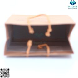 Túi Giấy Kraft Có Quai Xách Đựng Sổ Tay TG03-1 In Logo IMG_1428