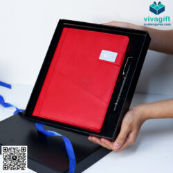 giftset-so-tay-da-nang-kem-sac-du-phong-usb-va-but-kim-loai-gs158-1