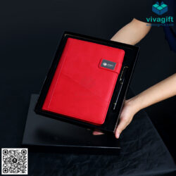 giftset-so-tay-da-nang-kem-sac-du-phong-usb-va-but-kim-loai-gs158-2