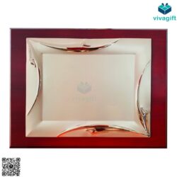 Bảng Vinh Danh Gỗ Đồng BVD-112 – Quatangviva.com