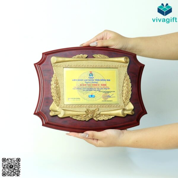 Bảng Vinh Danh Gỗ Đồng Tuyên Dương BVD-104
