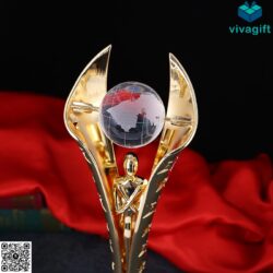 Cúp vinh danh kim loại CVD-K305 – Quatangviva.com