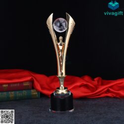 Cúp vinh danh kim loại CVD-K305 – Quatangviva.com