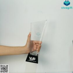 Kỷ Niệm Chương Pha Lê KN-P214 – Quatangviva.com