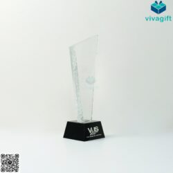 Kỷ Niệm Chương Pha Lê KN-P214 – Quatangviva.com