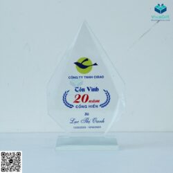 Kỷ Niệm Chương Pha Lê Hình Ngọn Giáo KN-P204 – Quatangviva.com
