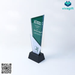 Kỷ Niệm Chương Pha Lê KN-P216 – Quatangviva.com