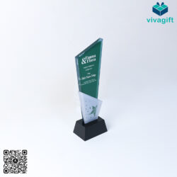 Kỷ Niệm Chương Pha Lê KN-P216 – Quatangviva.com