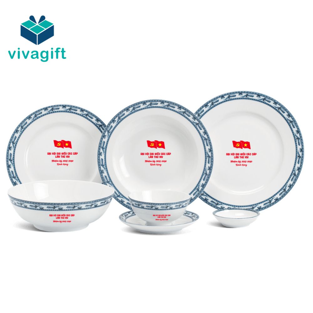 Bộ bàn ăn với hoa văn sang trọng là quà tặng cao cấp trong Đại hội Đảng